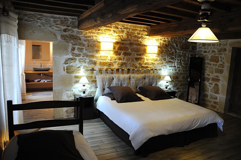 Bed and Breakfast Escale En Charolais Brionnais Saint-Julien-de-Civry Zimmer foto